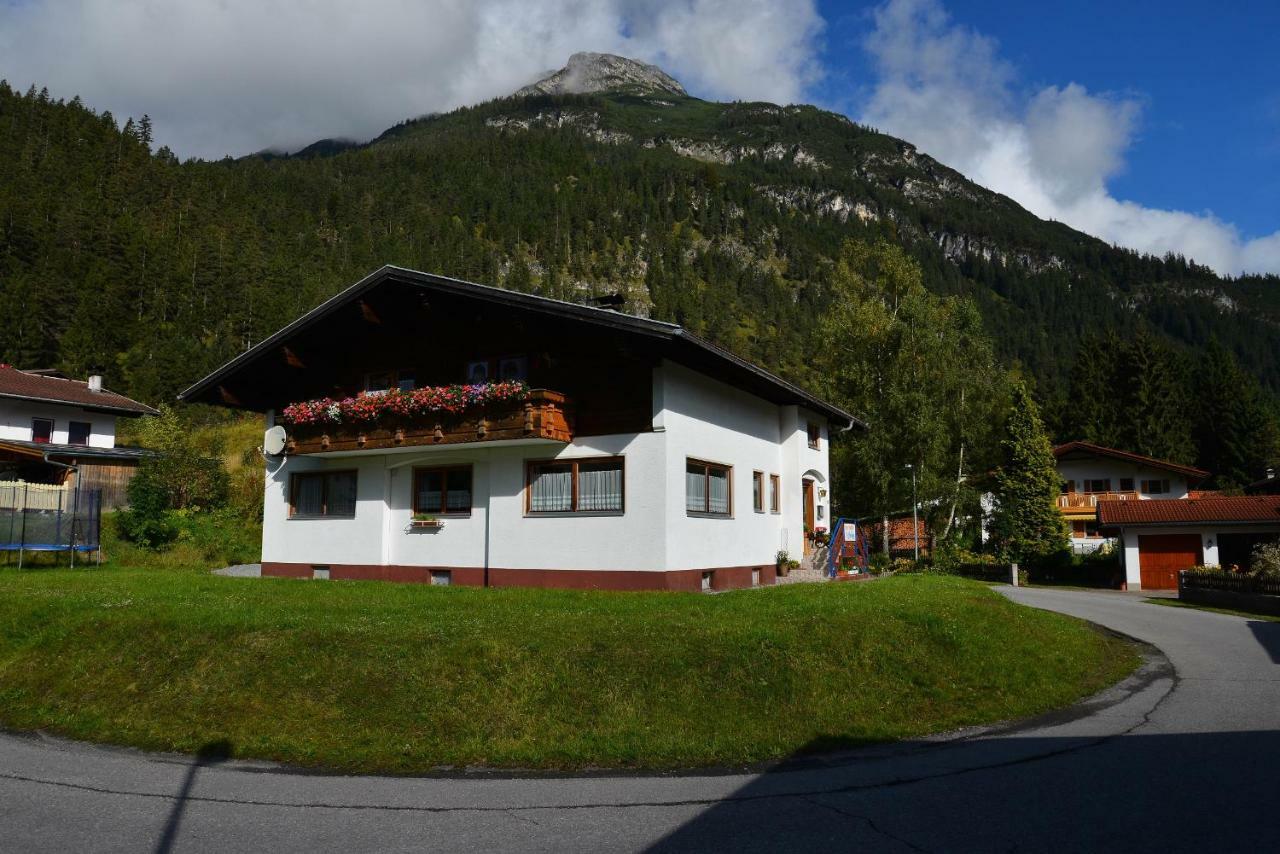 Ferienwohnung Frauenschuh Vorderhornbach Bagian luar foto