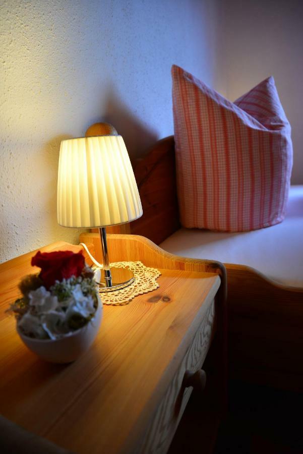 Ferienwohnung Frauenschuh Vorderhornbach Bagian luar foto