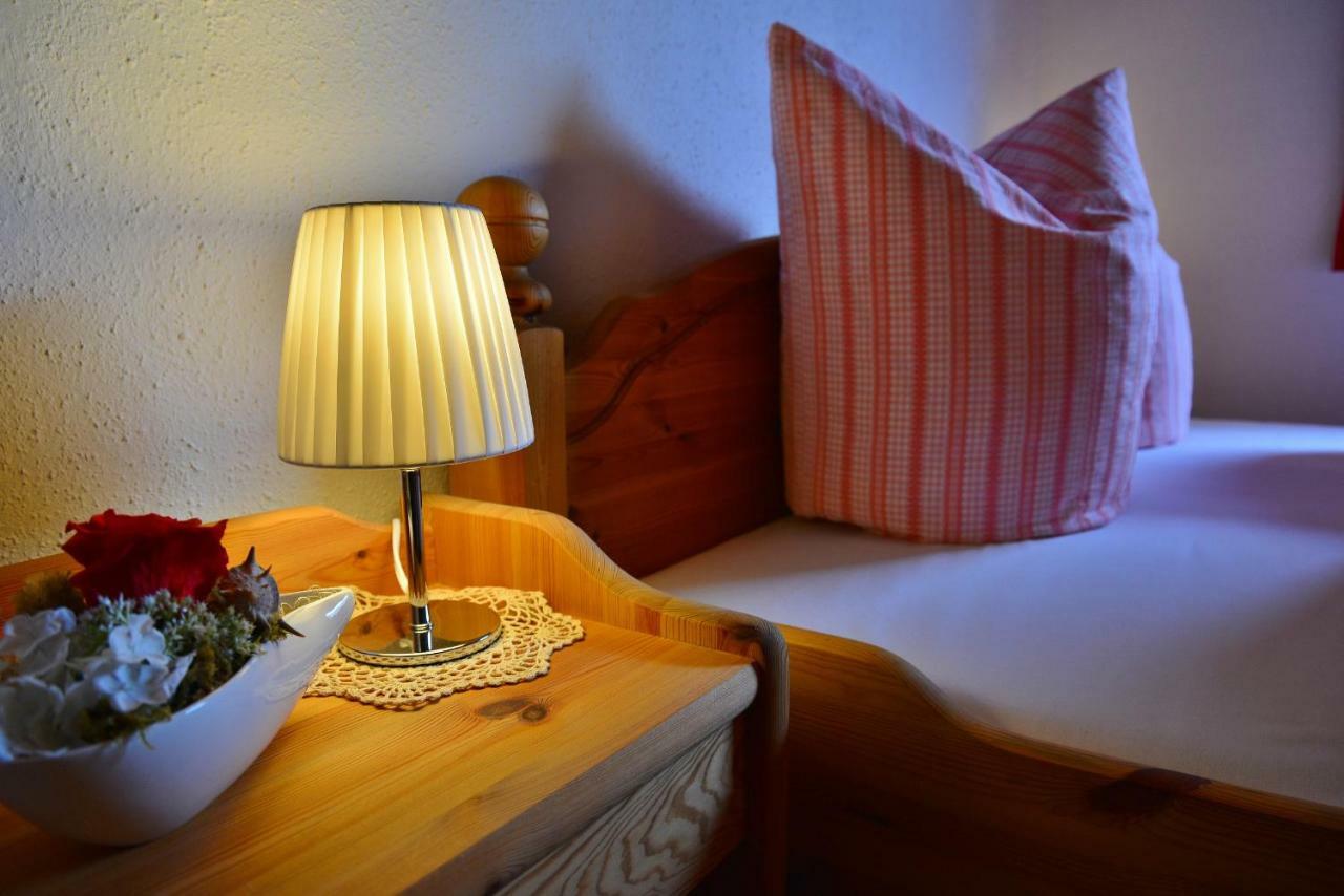 Ferienwohnung Frauenschuh Vorderhornbach Bagian luar foto