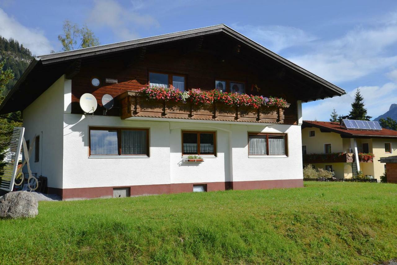 Ferienwohnung Frauenschuh Vorderhornbach Bagian luar foto