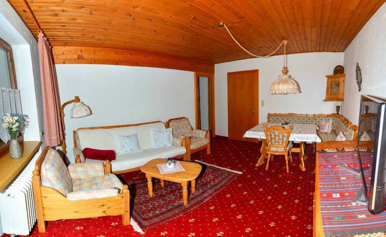 Ferienwohnung Frauenschuh Vorderhornbach Bagian luar foto