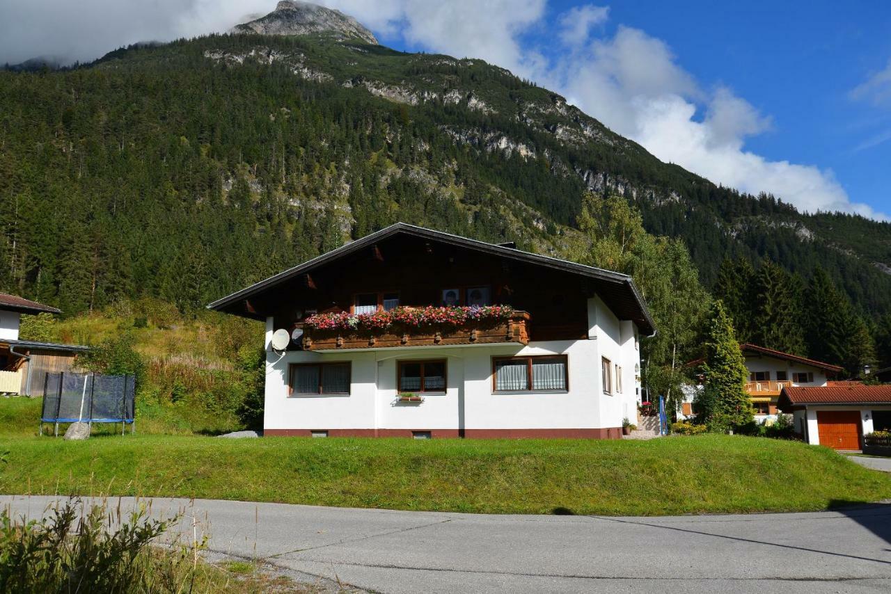 Ferienwohnung Frauenschuh Vorderhornbach Bagian luar foto